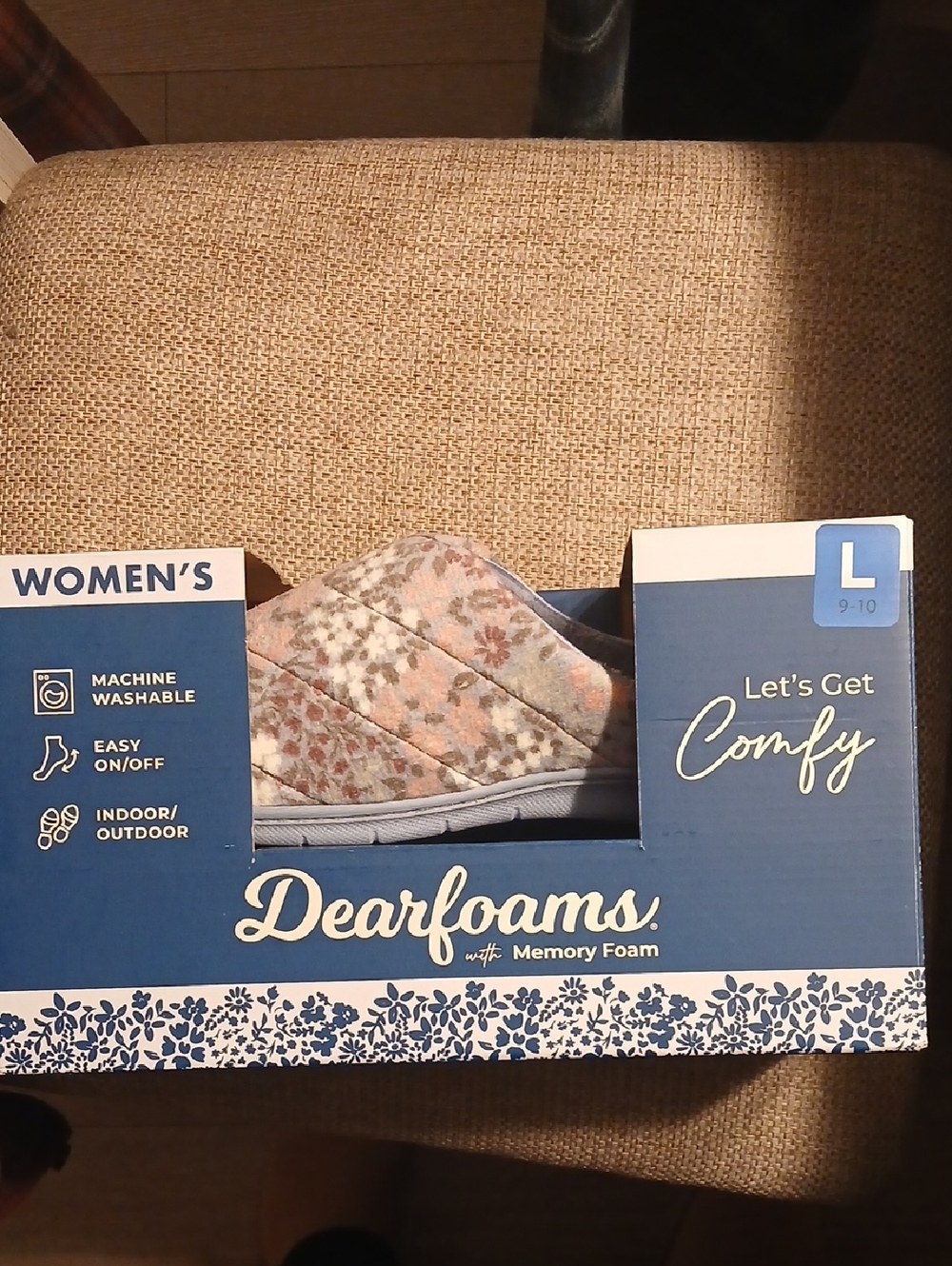 Dearfoams Quilted Floral Slide Slippers in Pink and Blue , White Size L 9- 10